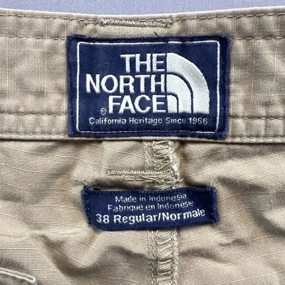 The North Face Cargo Shorts Mens 38 Beige Mid Rise Utility Pocket Hiking Outdoor